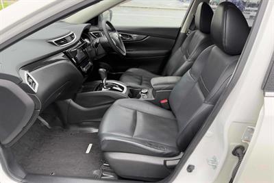 2015 Nissan X-Trail - Thumbnail