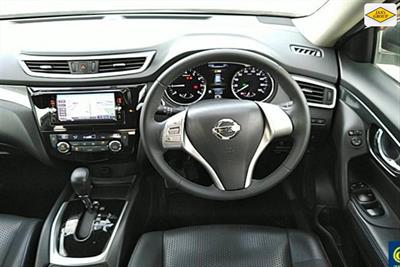 2015 Nissan X-Trail - Thumbnail