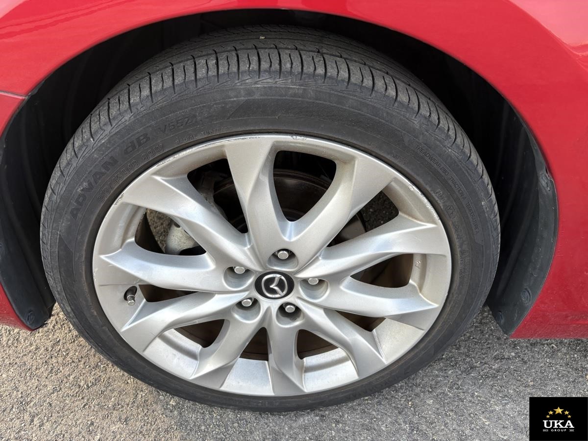 2013 Mazda Axela