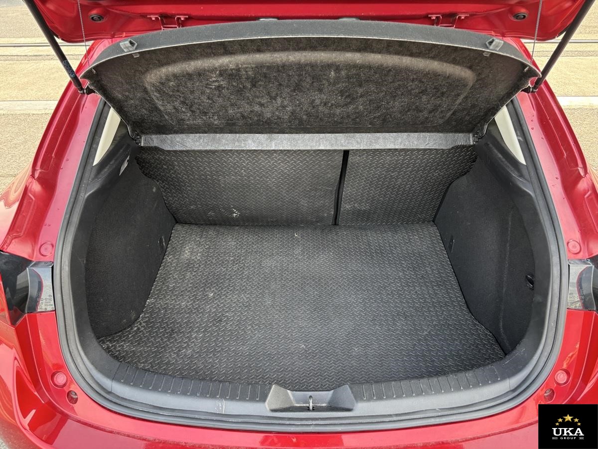 2013 Mazda Axela