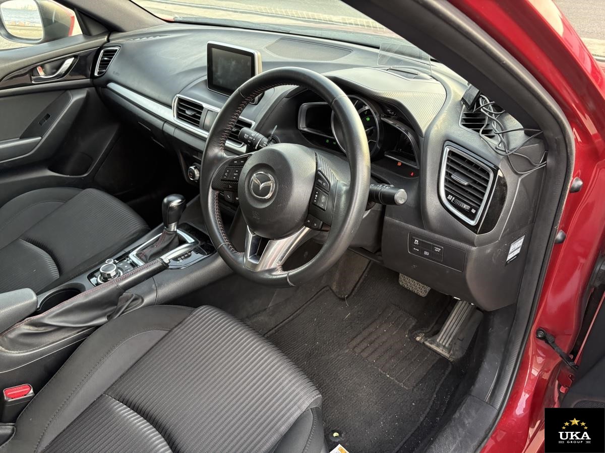 2013 Mazda Axela