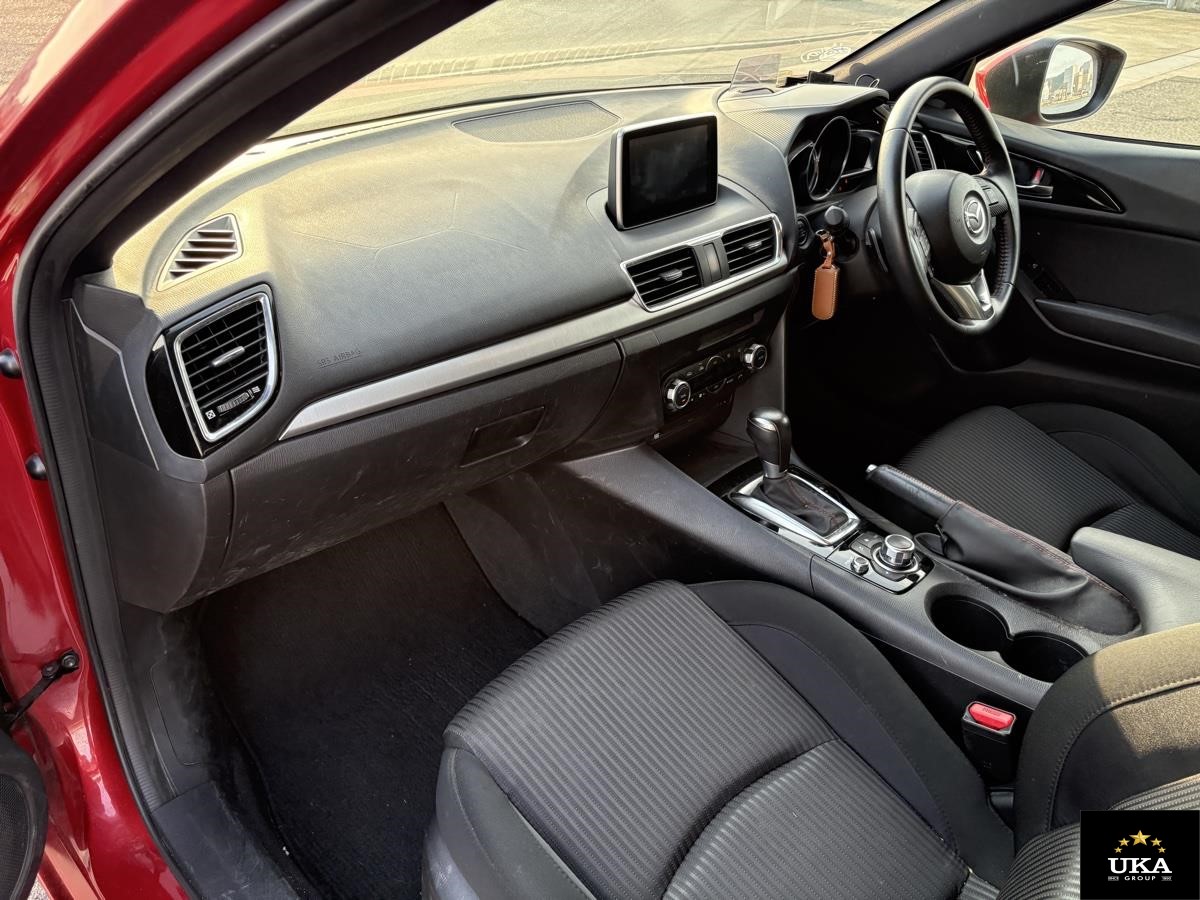 2013 Mazda Axela