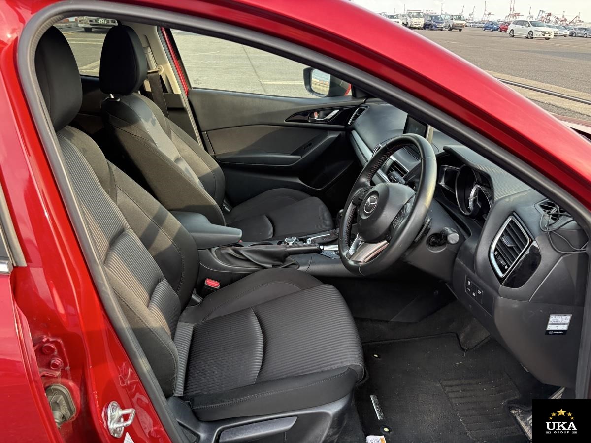 2013 Mazda Axela