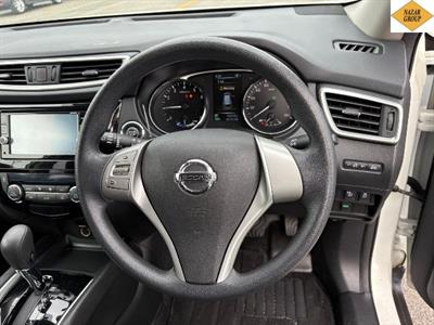 2017 Nissan X-Trail - Thumbnail