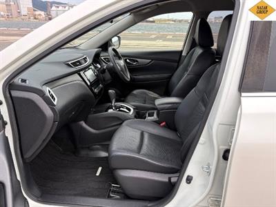 2017 Nissan X-Trail - Thumbnail