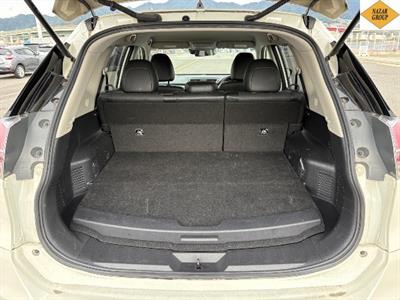 2017 Nissan X-Trail - Thumbnail