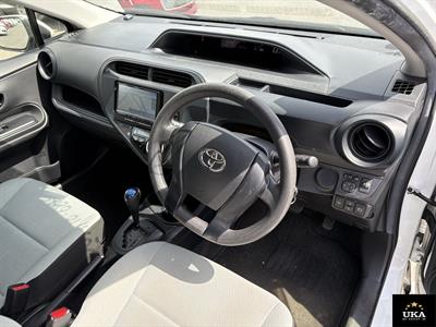 2019 Toyota Aqua - Thumbnail