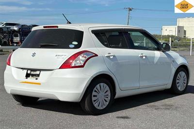 2016 Suzuki Swift - Thumbnail