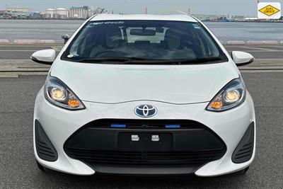2019 Toyota Aqua - Thumbnail