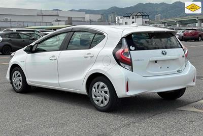 2019 Toyota Aqua - Thumbnail