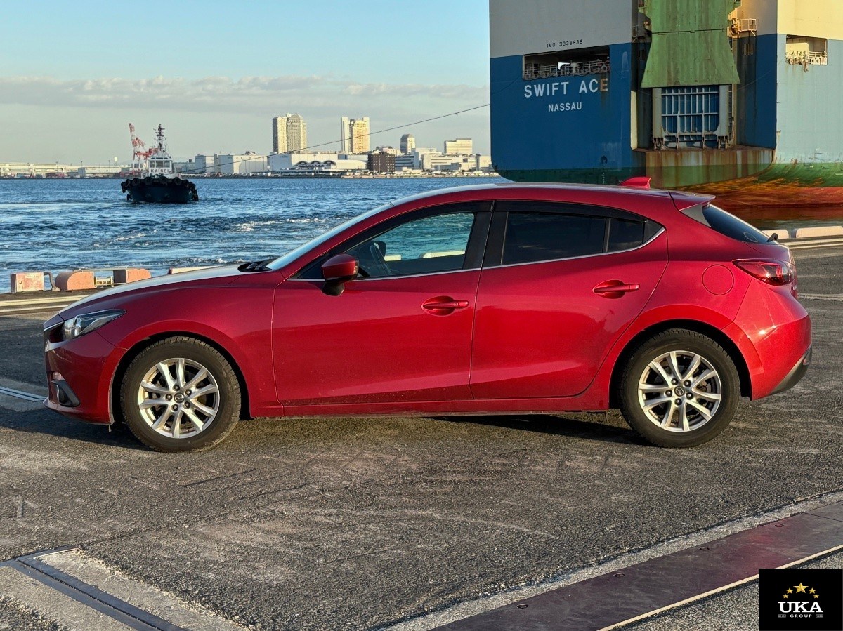 2014 Mazda Axela