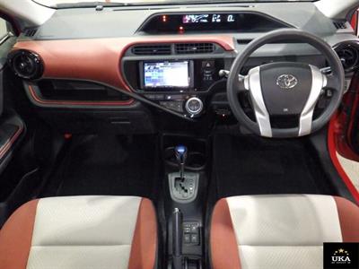 2015 Toyota Aqua - Thumbnail