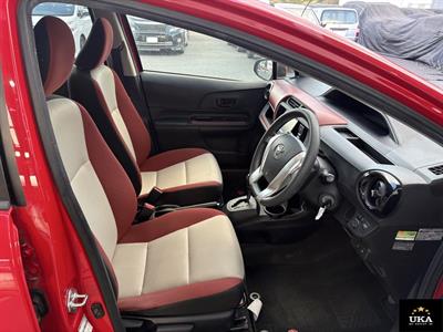 2015 Toyota Aqua - Thumbnail