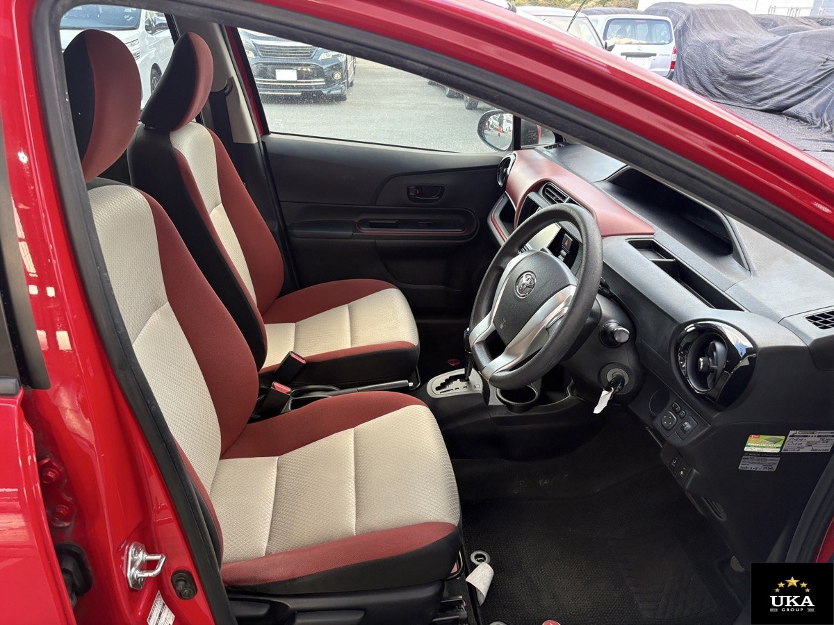 2015 Toyota Aqua