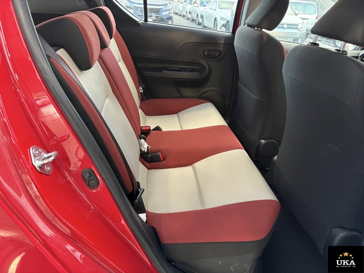 2015 Toyota Aqua