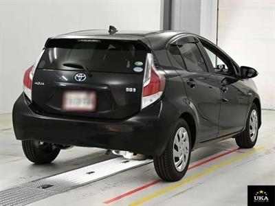 2015 Toyota Aqua - Thumbnail