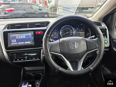 2016 Honda Grace - Thumbnail