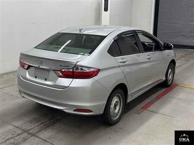 2016 Honda Grace - Thumbnail