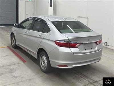 2016 Honda Grace - Thumbnail