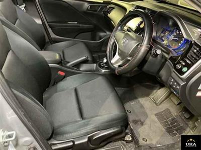 2016 Honda Grace - Thumbnail