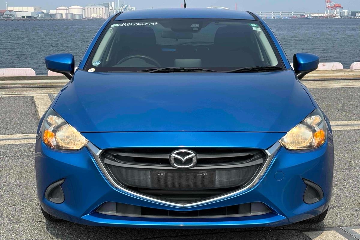 2016 Mazda Demio
