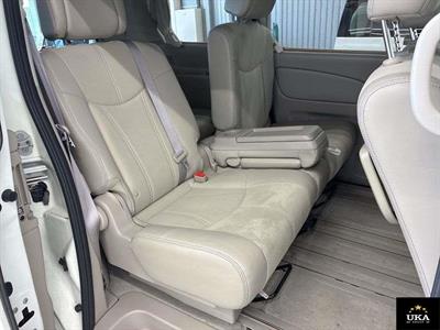 2015 Nissan Serena - Thumbnail