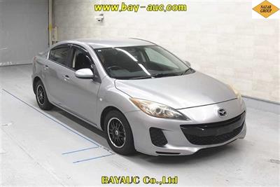 2013 Mazda Axela