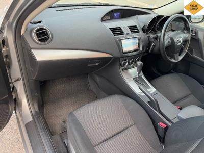 2013 Mazda Axela - Thumbnail