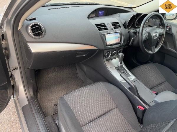 2013 Mazda Axela