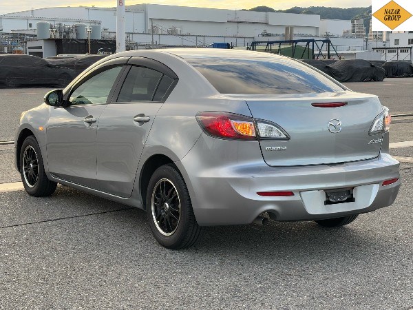 2013 Mazda Axela