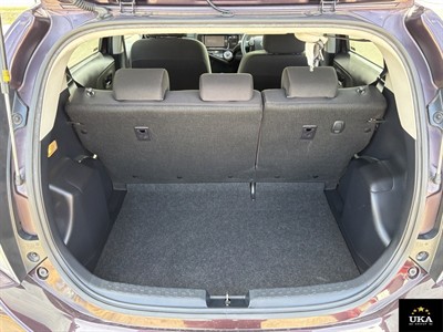 2017 Toyota Aqua - Thumbnail