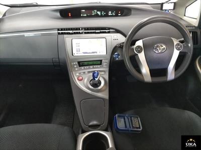 2013 Toyota Prius - Thumbnail