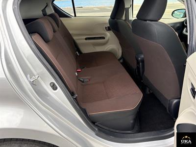 2013 Toyota Aqua - Thumbnail