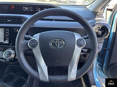 2016 Toyota Aqua - Thumbnail