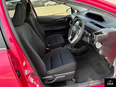 2017 Toyota Aqua - Thumbnail