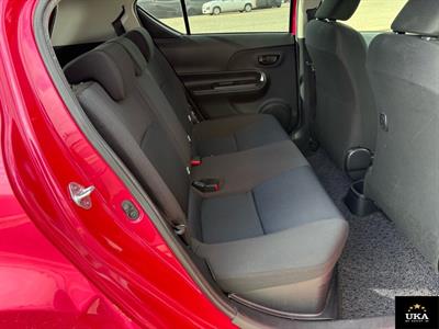 2017 Toyota Aqua - Thumbnail