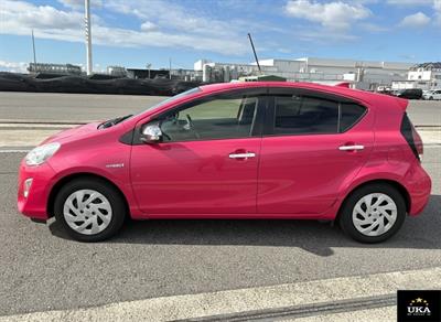 2017 Toyota Aqua - Thumbnail