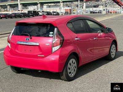 2017 Toyota Aqua - Thumbnail