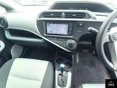 2012 Toyota Aqua - Thumbnail