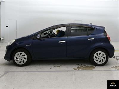 2016 Toyota Aqua - Thumbnail