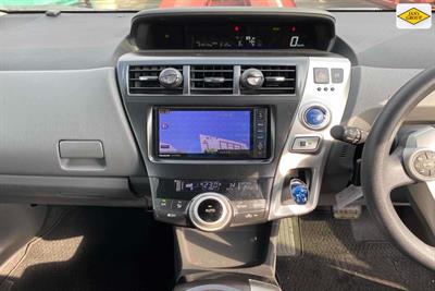 2013 Toyota Prius - Thumbnail