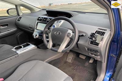 2013 Toyota Prius - Thumbnail