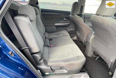 2013 Toyota Prius - Thumbnail