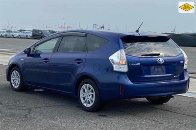 2013 Toyota Prius - Thumbnail