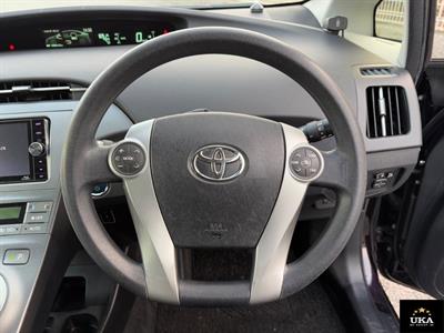 2013 Toyota Prius - Thumbnail