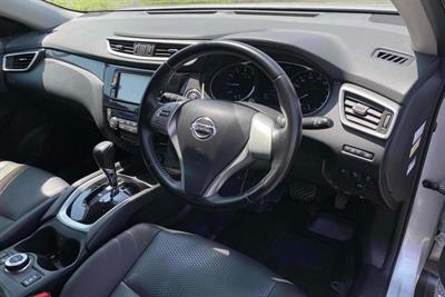 2015 Nissan X-Trail - Thumbnail