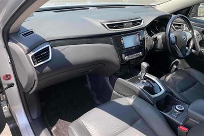 2015 Nissan X-Trail - Thumbnail
