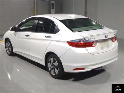 2015 Honda Grace - Thumbnail