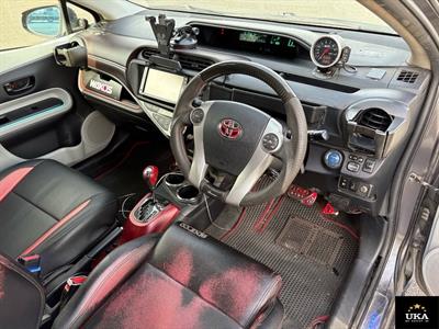 2012 Toyota Aqua - Thumbnail