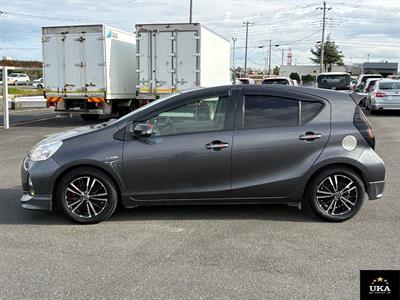 2012 Toyota Aqua - Thumbnail